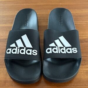 NWOT adidas adilette slides men’s 11